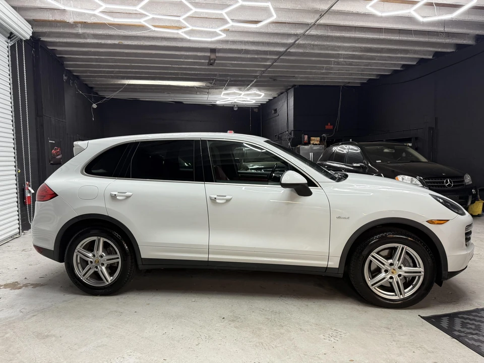 2014 Porsche 958 Cayenne Diesel - Image 17 of 31