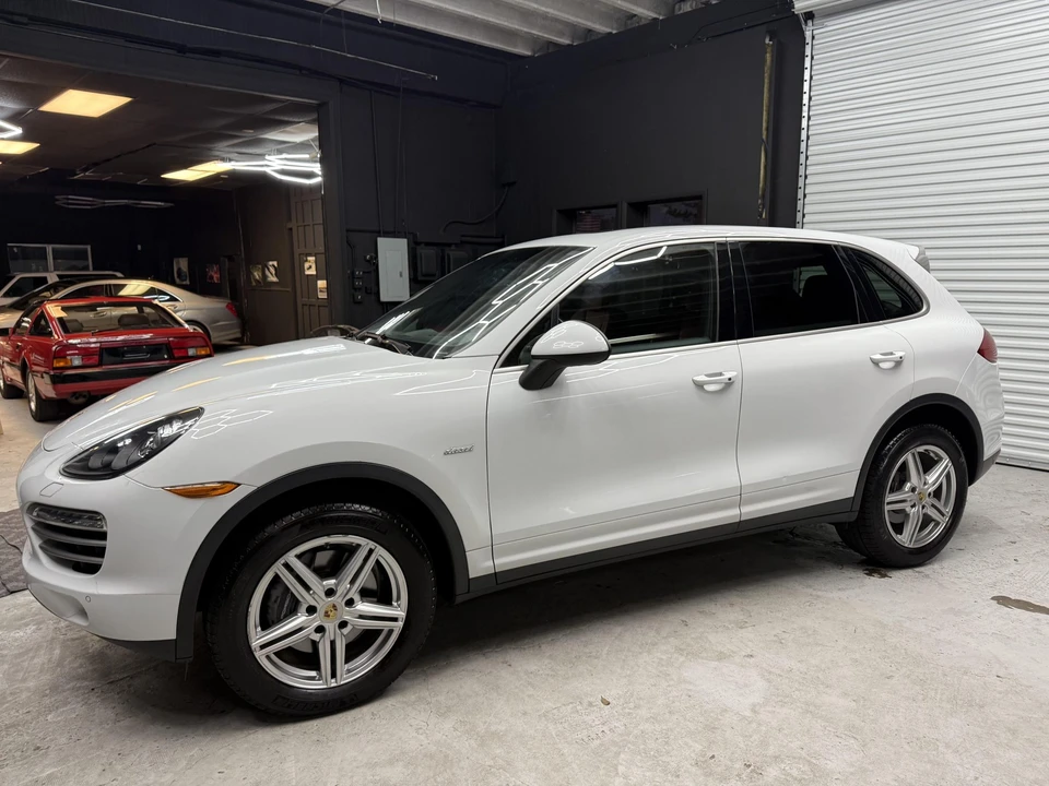 2014 Porsche 958 Cayenne Diesel - Image 3 of 31