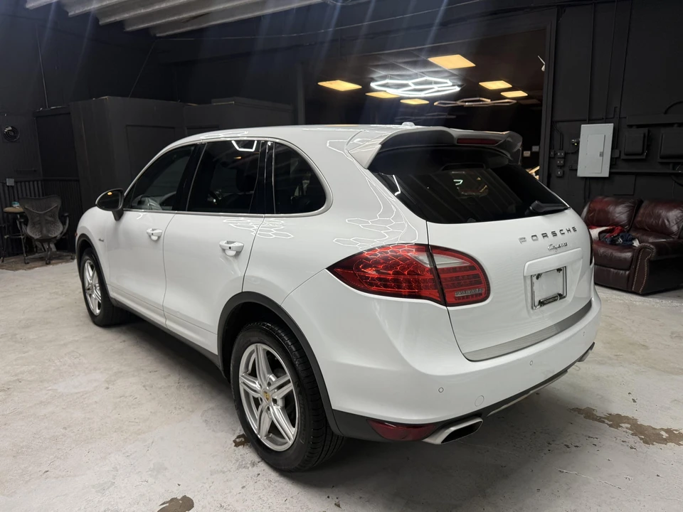 2014 Porsche 958 Cayenne Diesel - Image 26 of 31