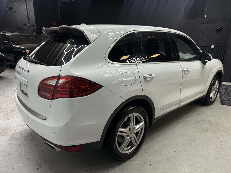 2014 Porsche 958 Cayenne Diesel - Image 21 of 31