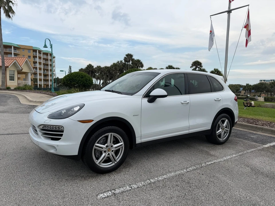 2014 Porsche 958 Cayenne Diesel - Image 4 of 31