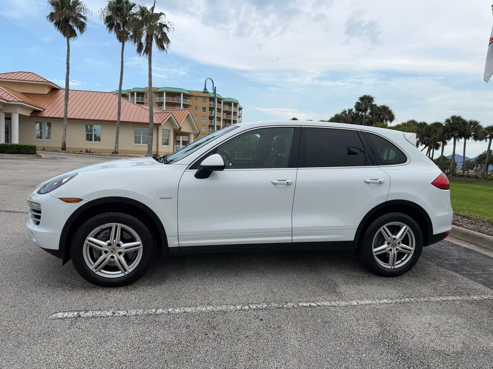 2014 Porsche 958 Cayenne Diesel - Image 8 of 31