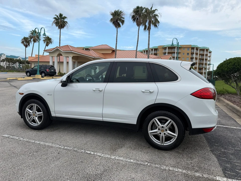 2014 Porsche 958 Cayenne Diesel - Image 13 of 31