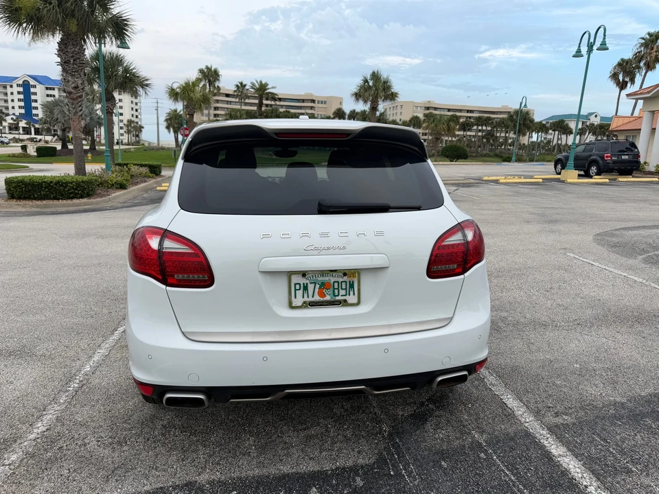 2014 Porsche 958 Cayenne Diesel - Image 25 of 31