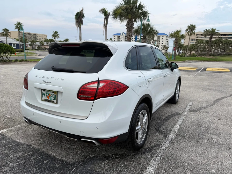 2014 Porsche 958 Cayenne Diesel - Image 30 of 31