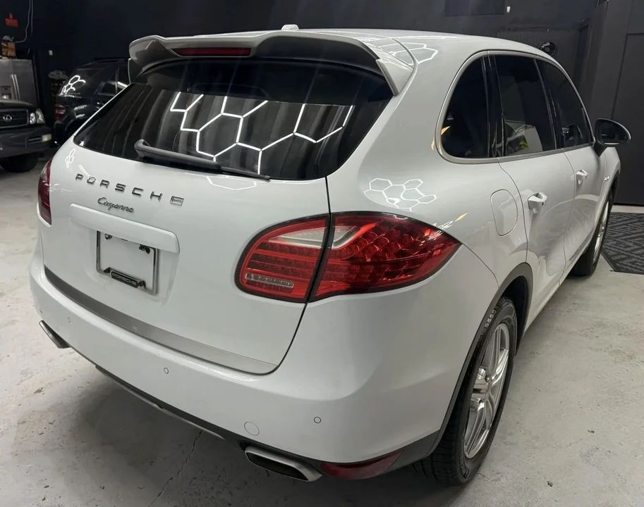 2014 Porsche 958 Cayenne Diesel - Image 15 of 31