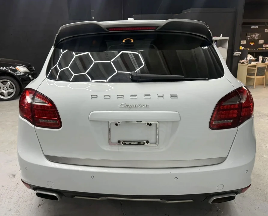 2014 Porsche 958 Cayenne Diesel - Image 14 of 31