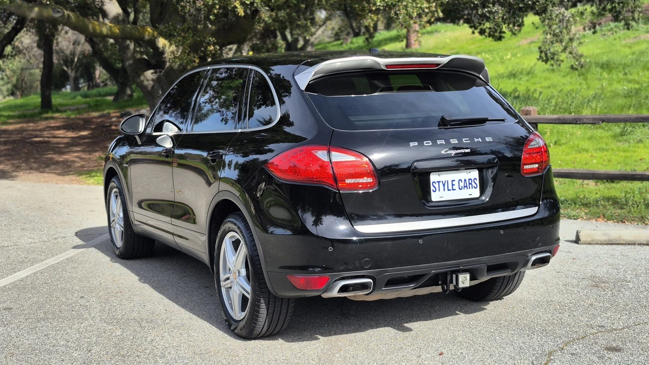 2014 Porsche 958 Cayenne Diesel - Image 13 of 31