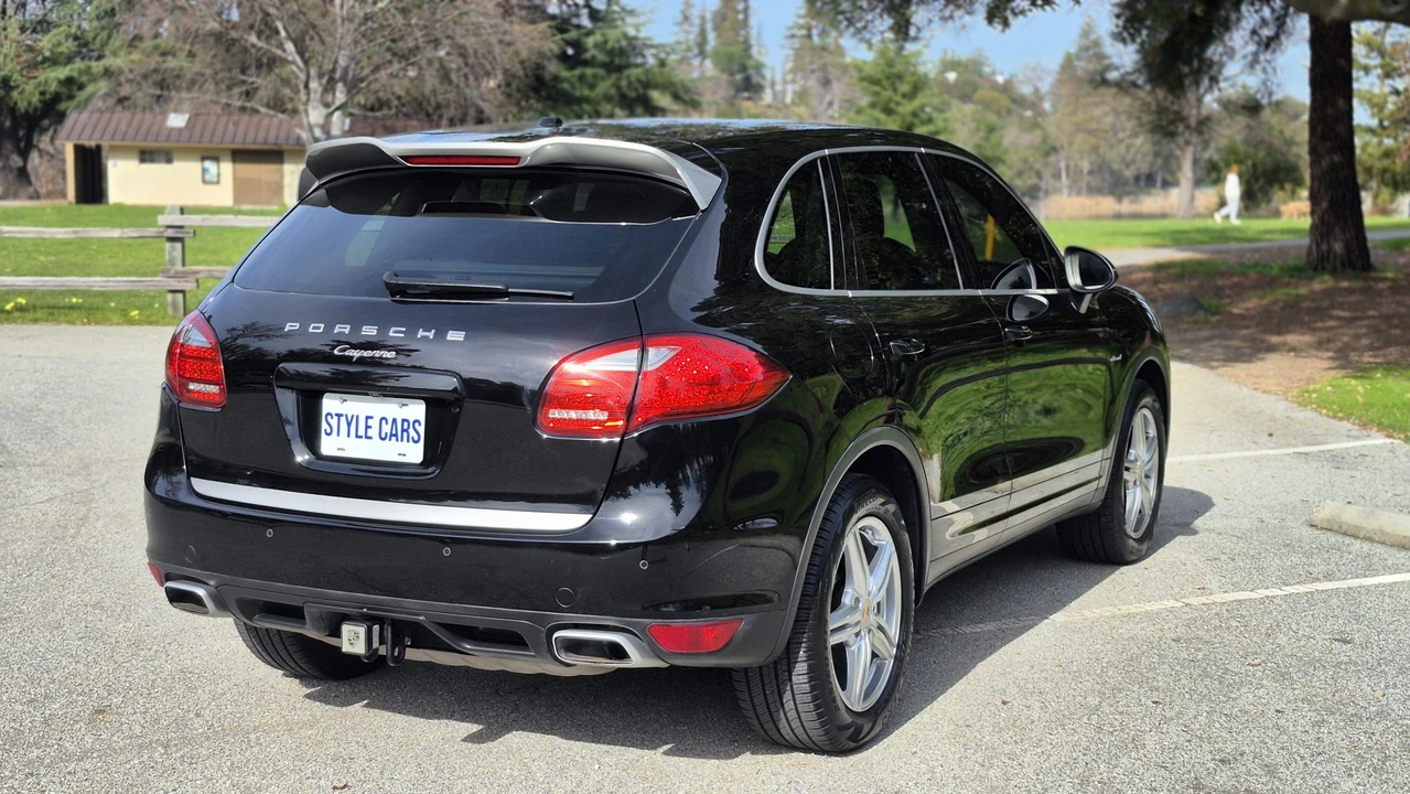 2014 Porsche 958 Cayenne Diesel - Image 19 of 31