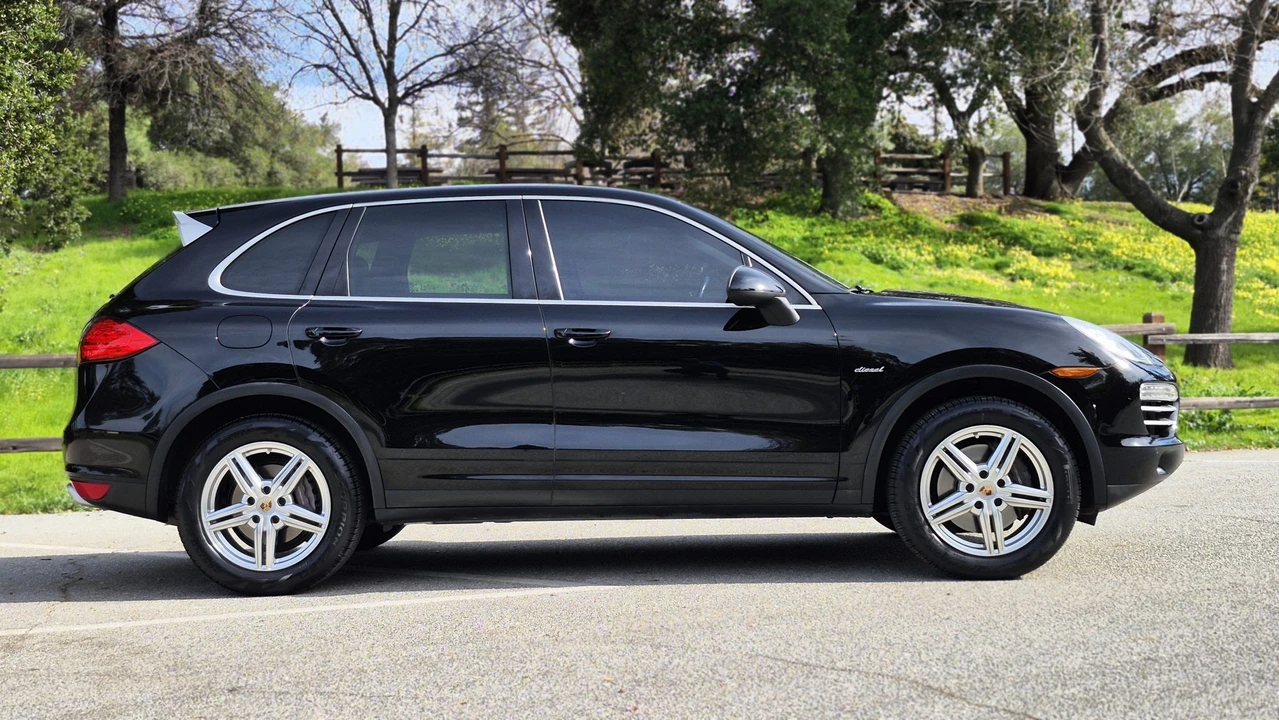 2014 Porsche 958 Cayenne Diesel - Image 22 of 31