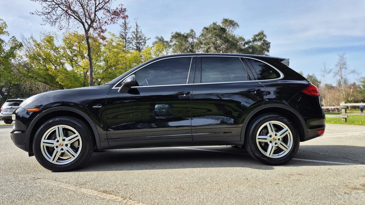2014 Porsche 958 Cayenne Diesel - Image 10 of 31