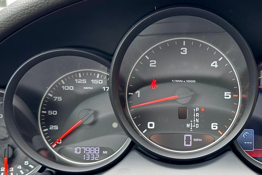 2014 Porsche 958 Cayenne Diesel - Image 30 of 31