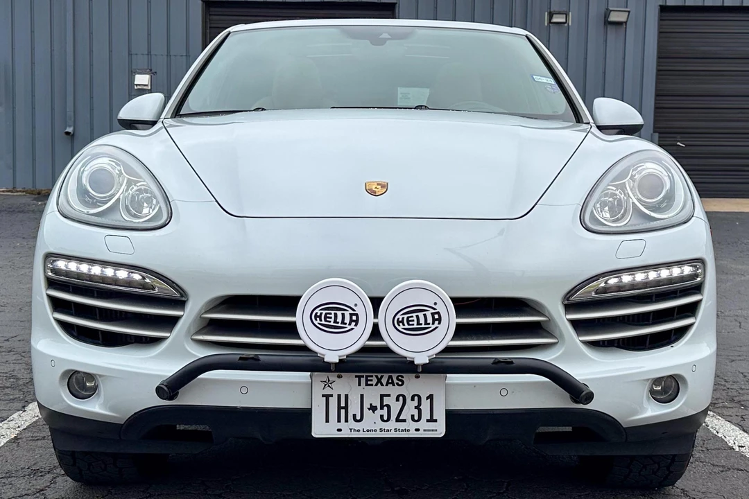 2014 Porsche 958 Cayenne Diesel - Image 2 of 31