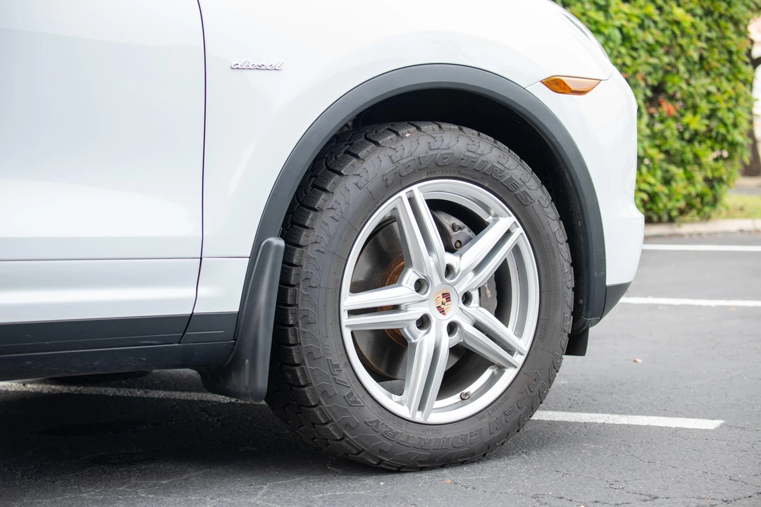 2014 Porsche 958 Cayenne Diesel - Image 17 of 31