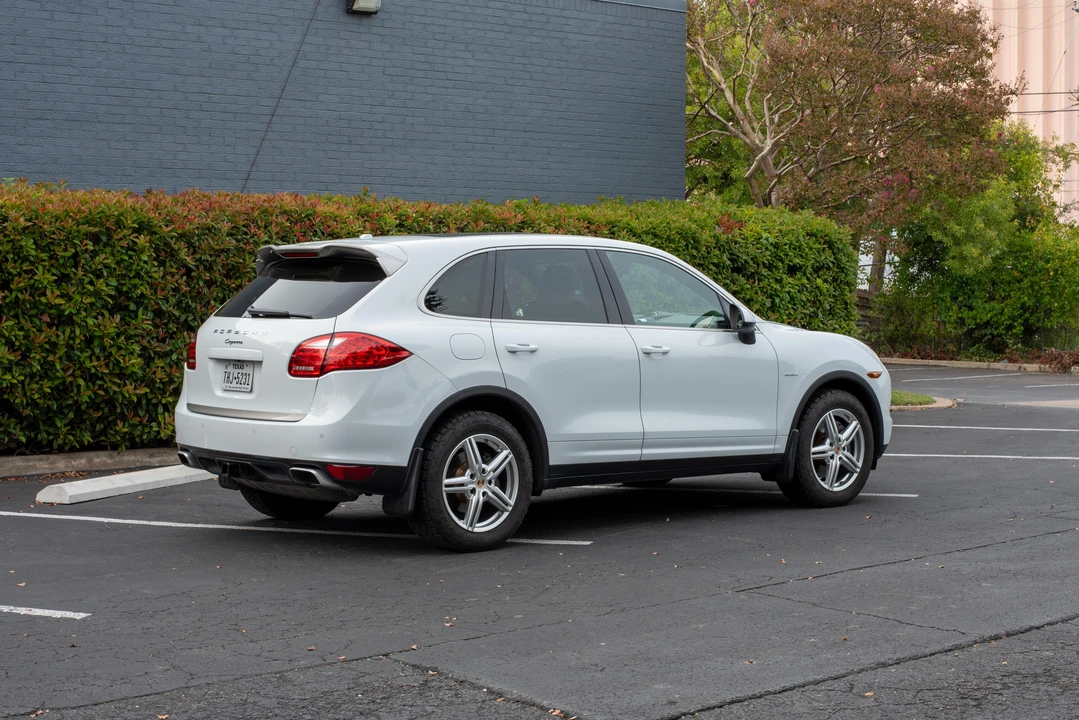 2014 Porsche 958 Cayenne Diesel - Image 8 of 31