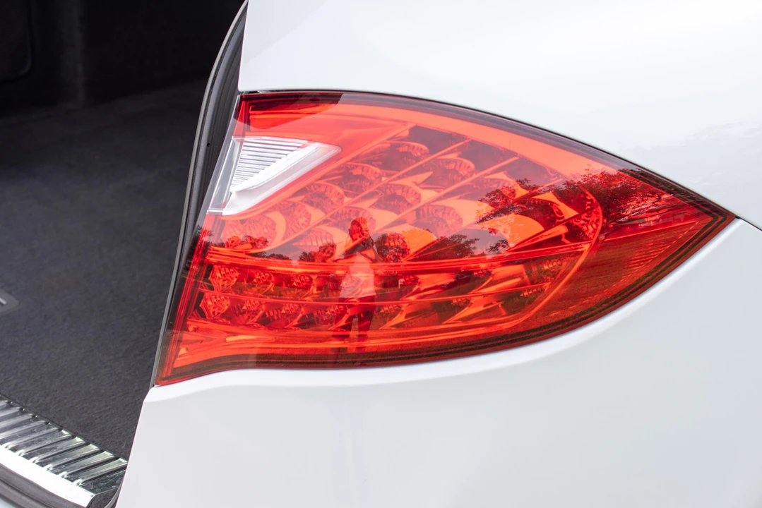 2014 Porsche 958 Cayenne Diesel - Image 21 of 31