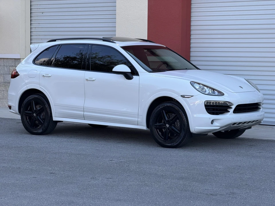 2014 Porsche 958 Cayenne Diesel - Image 10 of 31