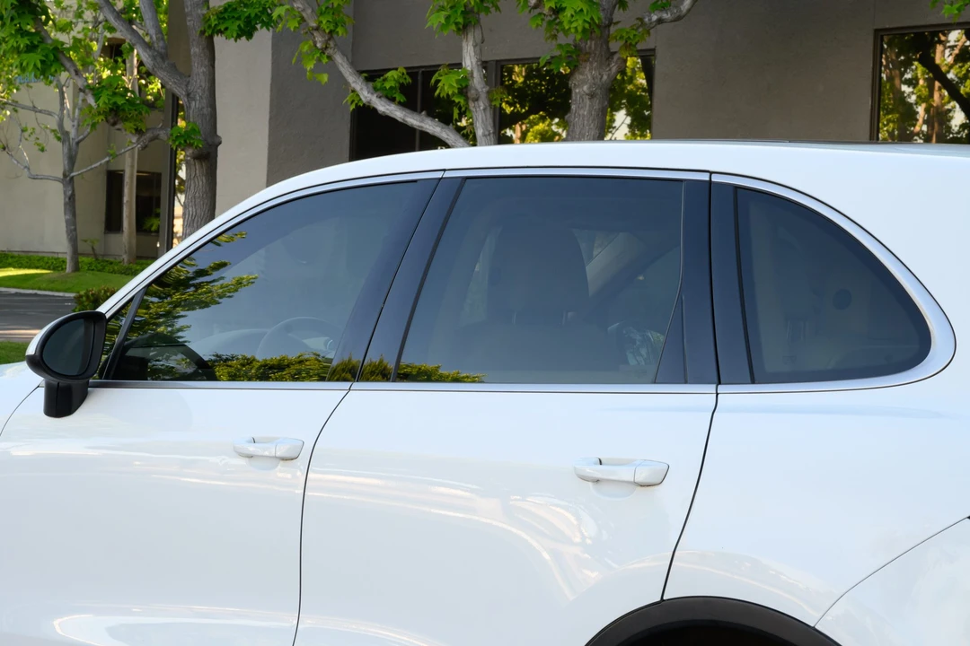 2014 Porsche 958 Cayenne Diesel - Image 25 of 31