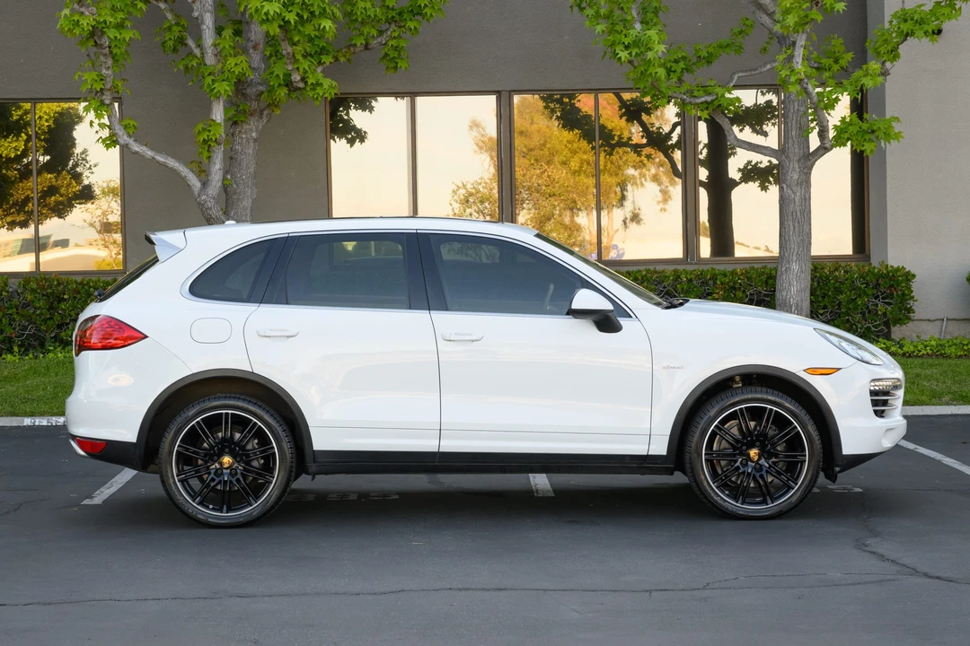 2014 Porsche 958 Cayenne Diesel - Image 15 of 31