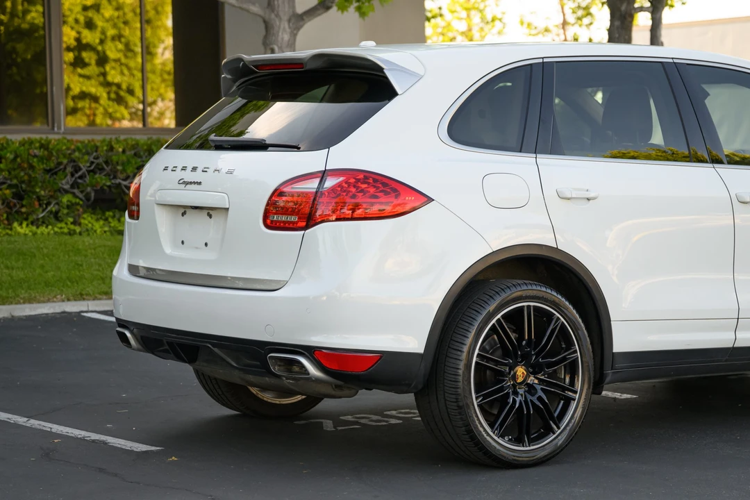 2014 Porsche 958 Cayenne Diesel - Image 29 of 31