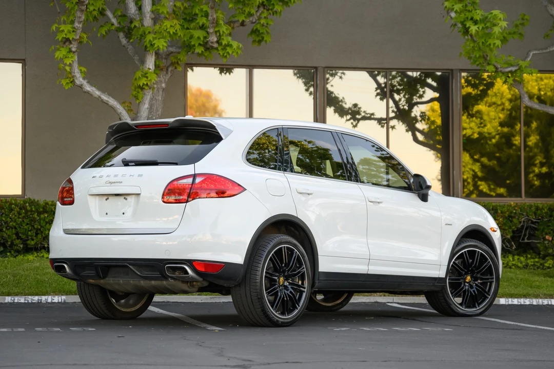 2014 Porsche 958 Cayenne Diesel - Image 12 of 31