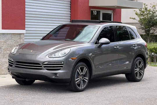 2014 Porsche Cayenne Diesel Platinum Edition