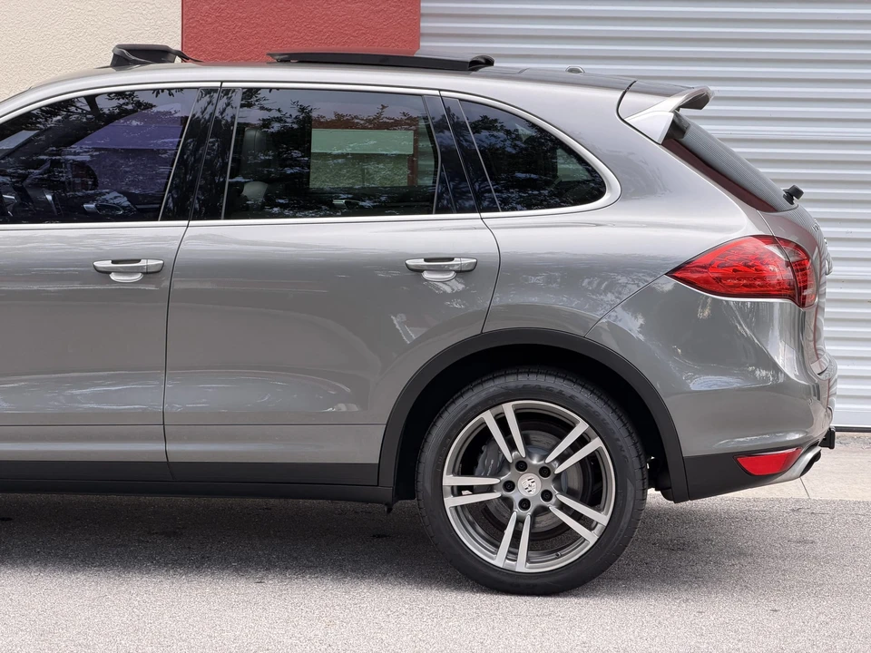 2014 Porsche 958 Cayenne Diesel - Image 27 of 31