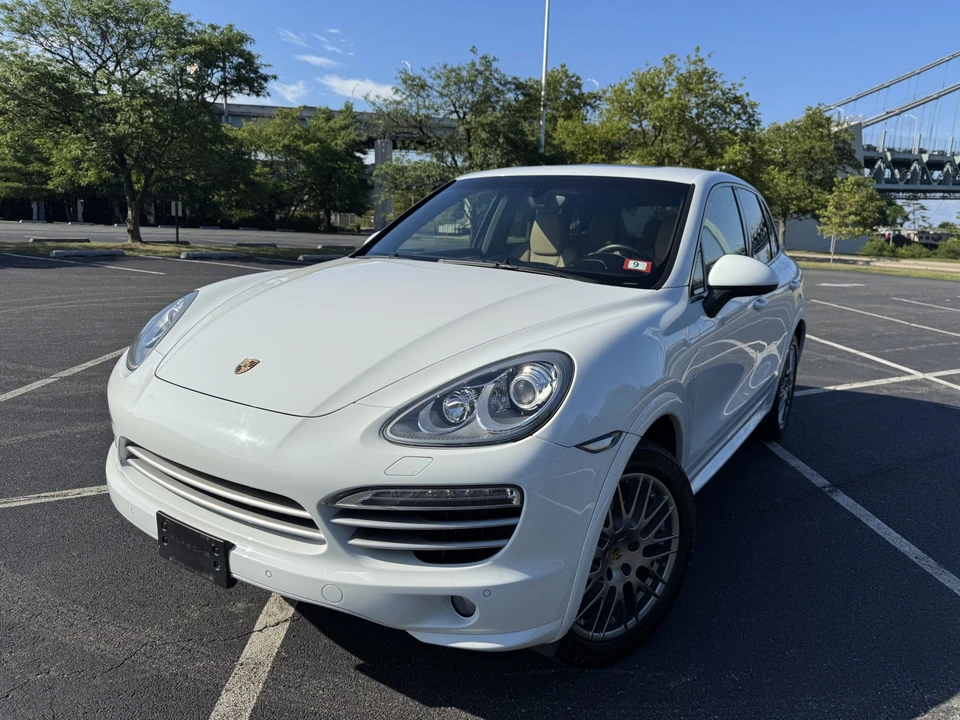 2014 Porsche 958 Cayenne Diesel - Image 2 of 31