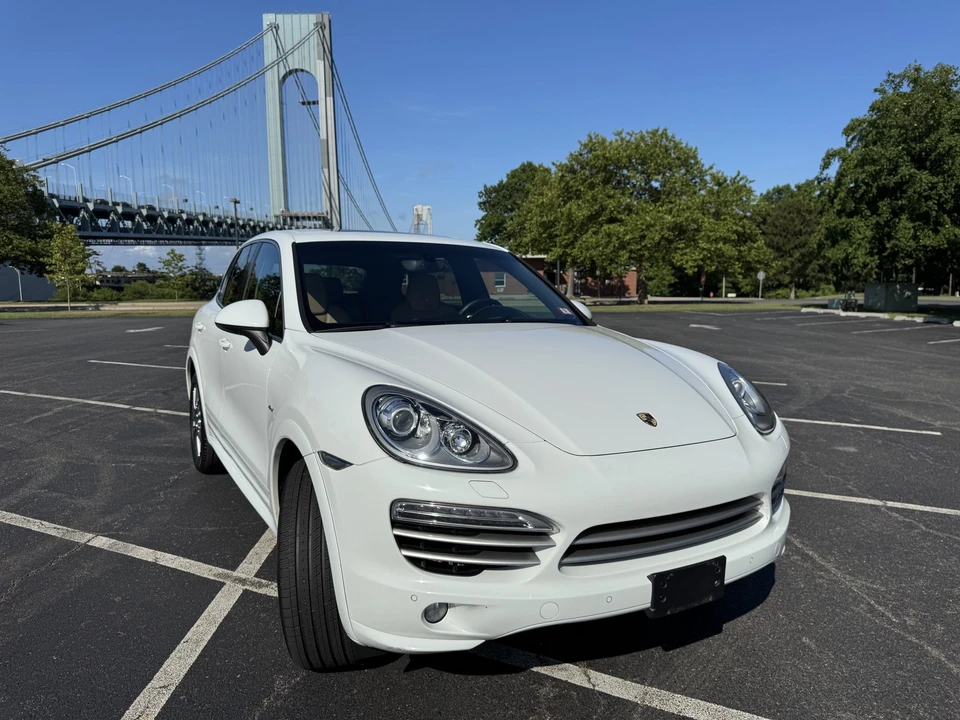 2014 Porsche 958 Cayenne Diesel - Image 14 of 31