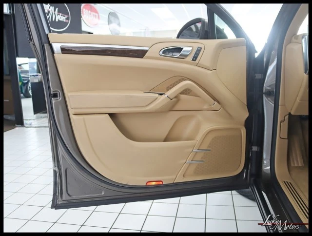 2014 Porsche 958 Cayenne Diesel - Image 27 of 31
