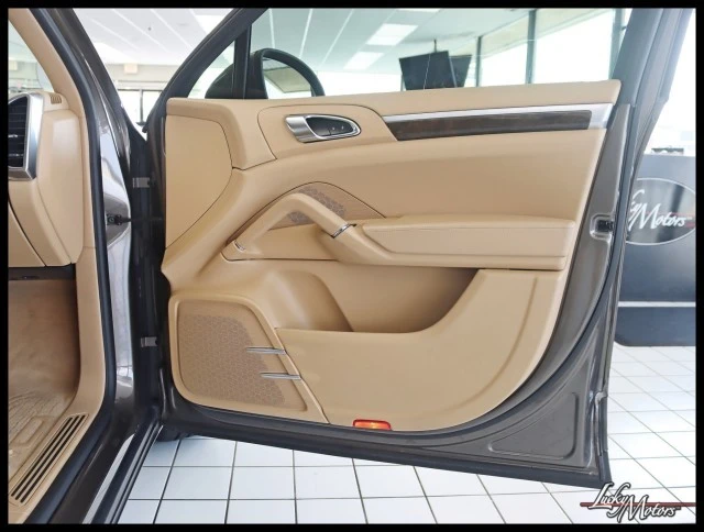 2014 Porsche 958 Cayenne Diesel - Image 28 of 31