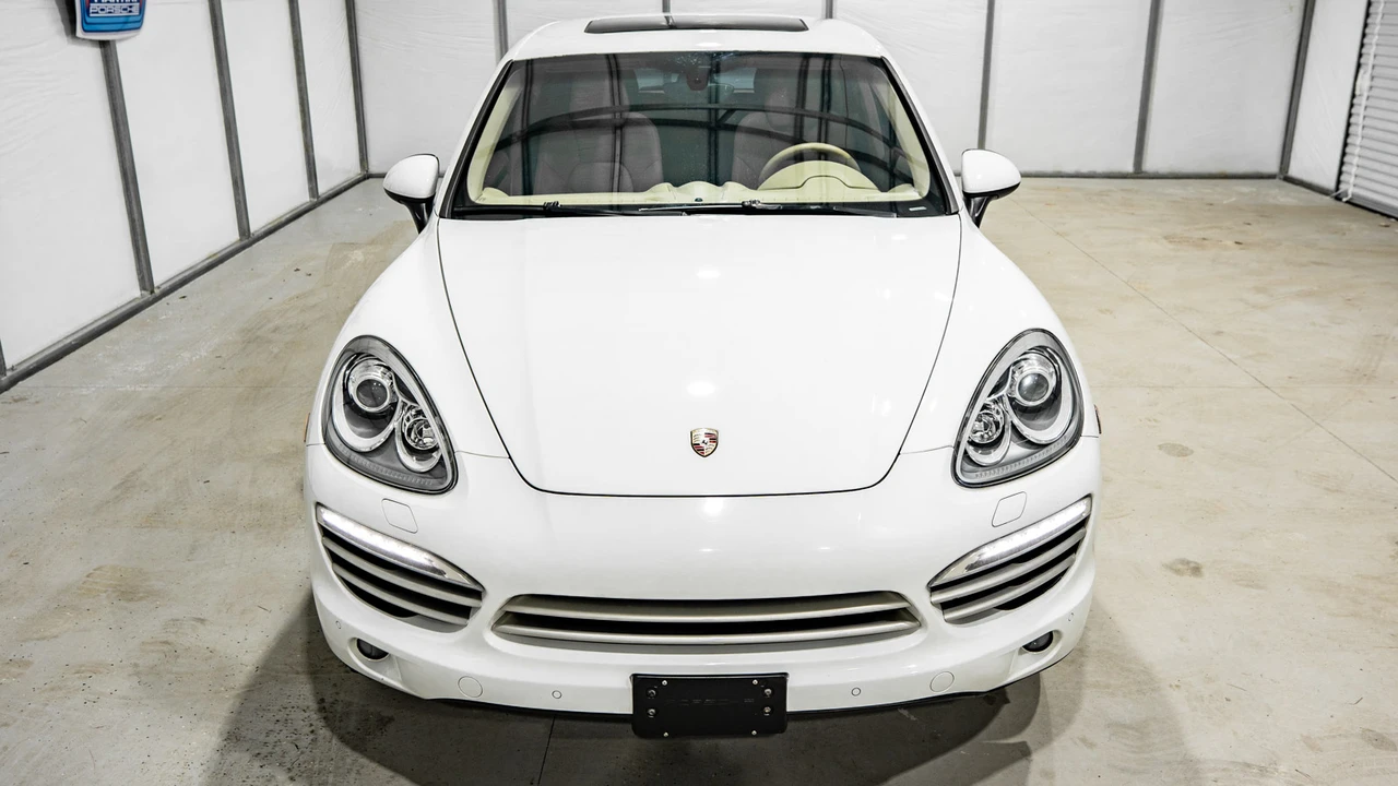 2014 Porsche 958 Cayenne Diesel - Image 3 of 31