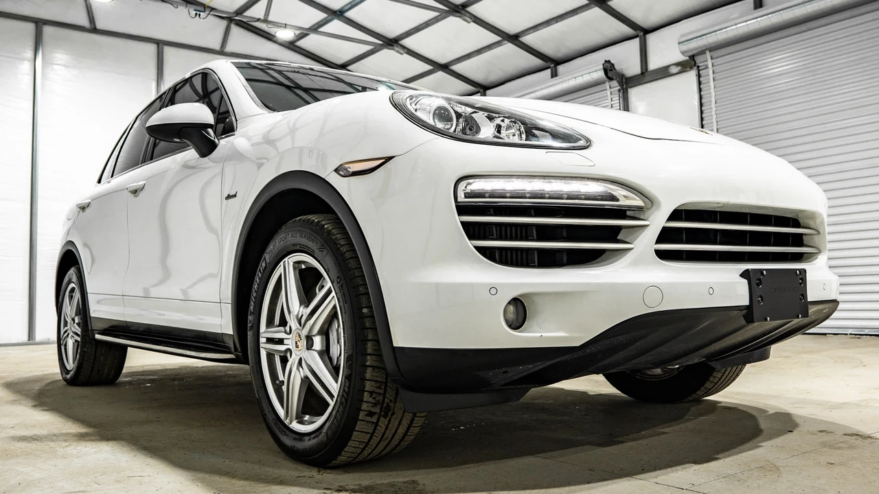 2014 Porsche 958 Cayenne Diesel - Image 13 of 31