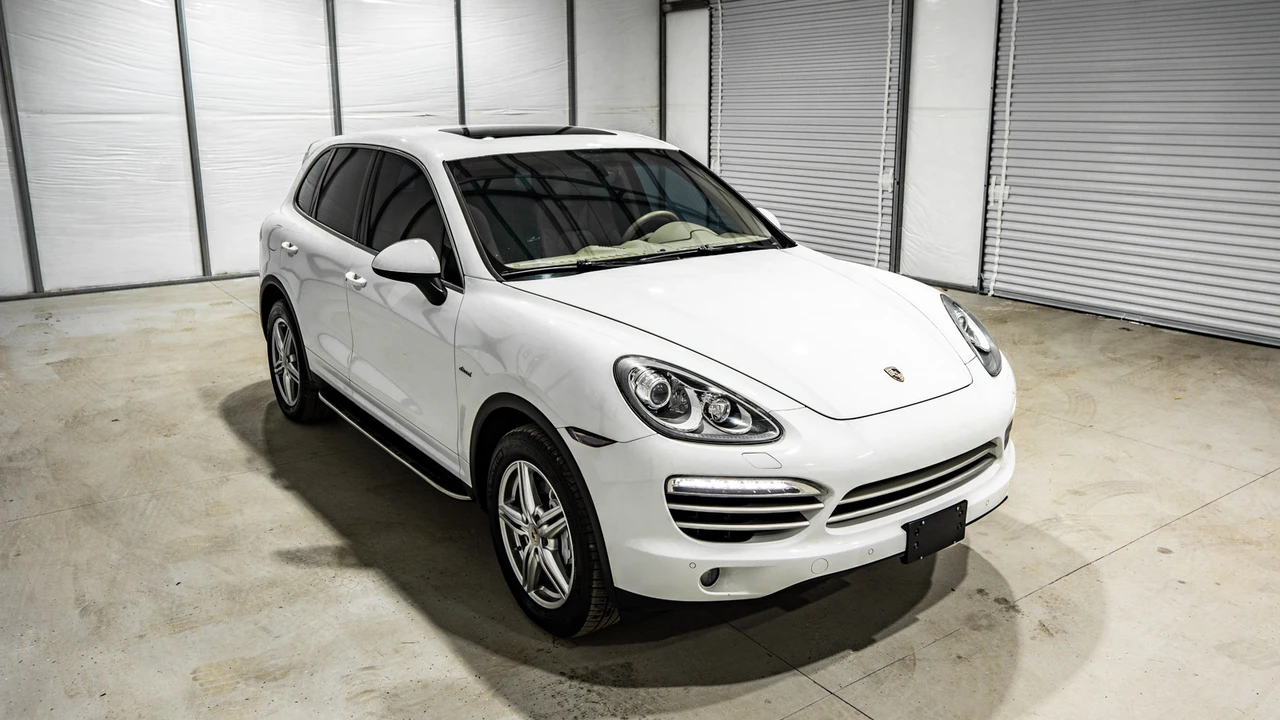 2014 Porsche 958 Cayenne Diesel - Image 8 of 31