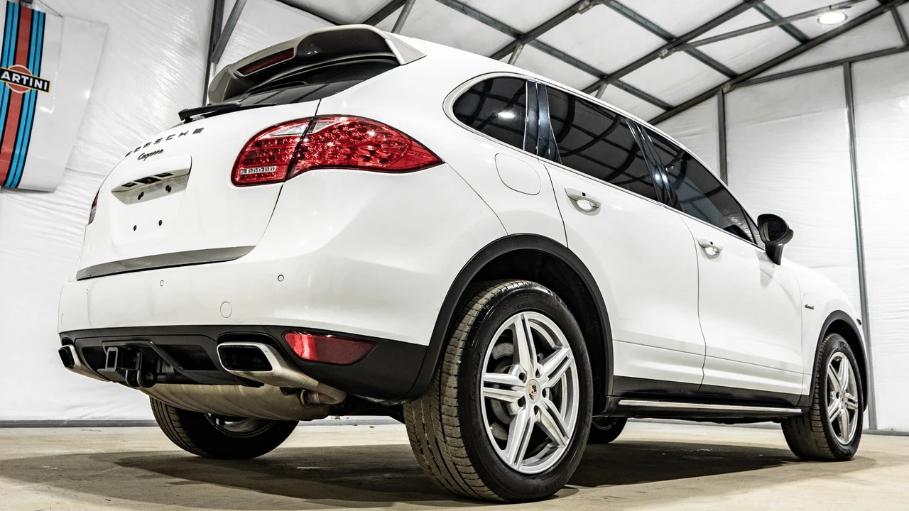 2014 Porsche 958 Cayenne Diesel - Image 23 of 31