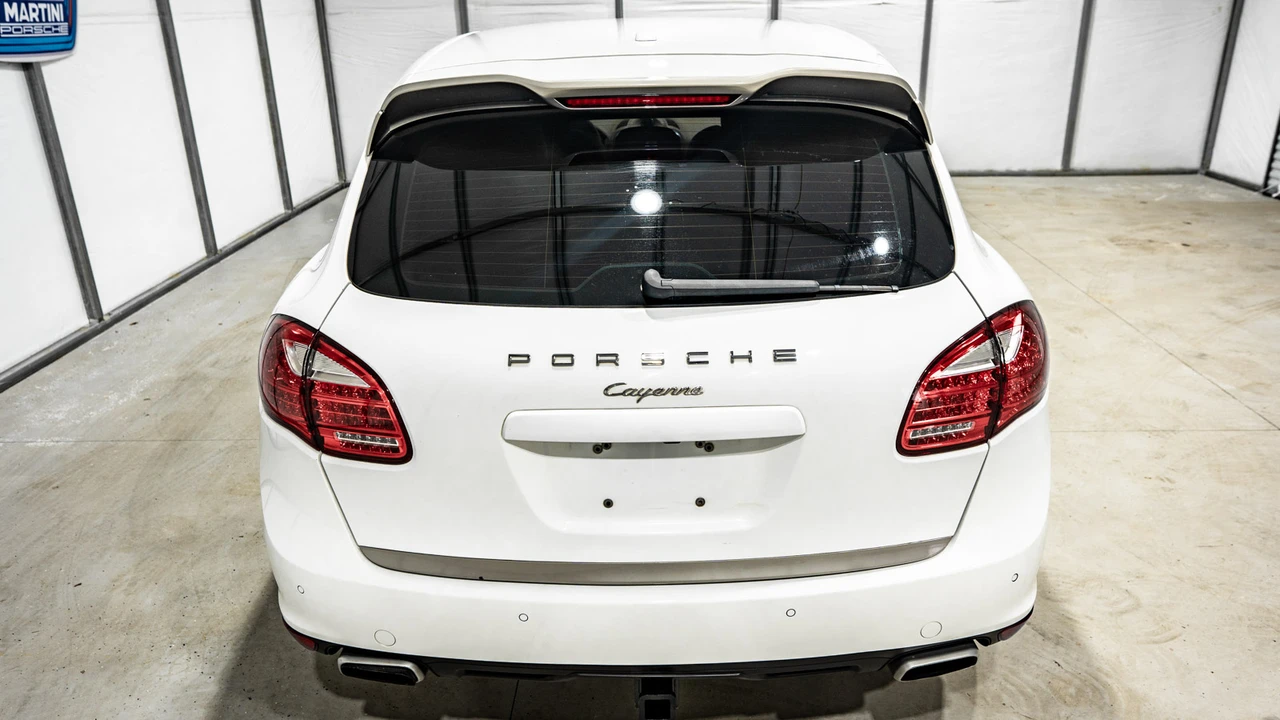 2014 Porsche 958 Cayenne Diesel - Image 30 of 31