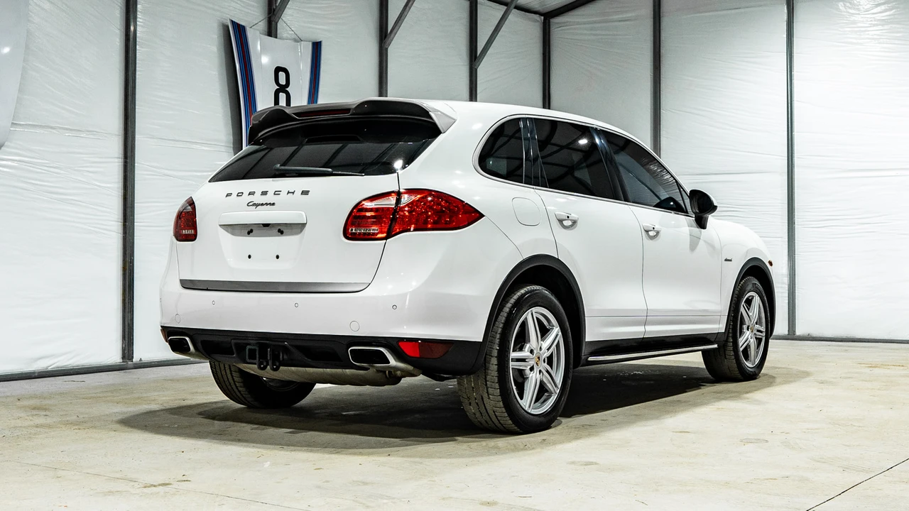 2014 Porsche 958 Cayenne Diesel - Image 21 of 31