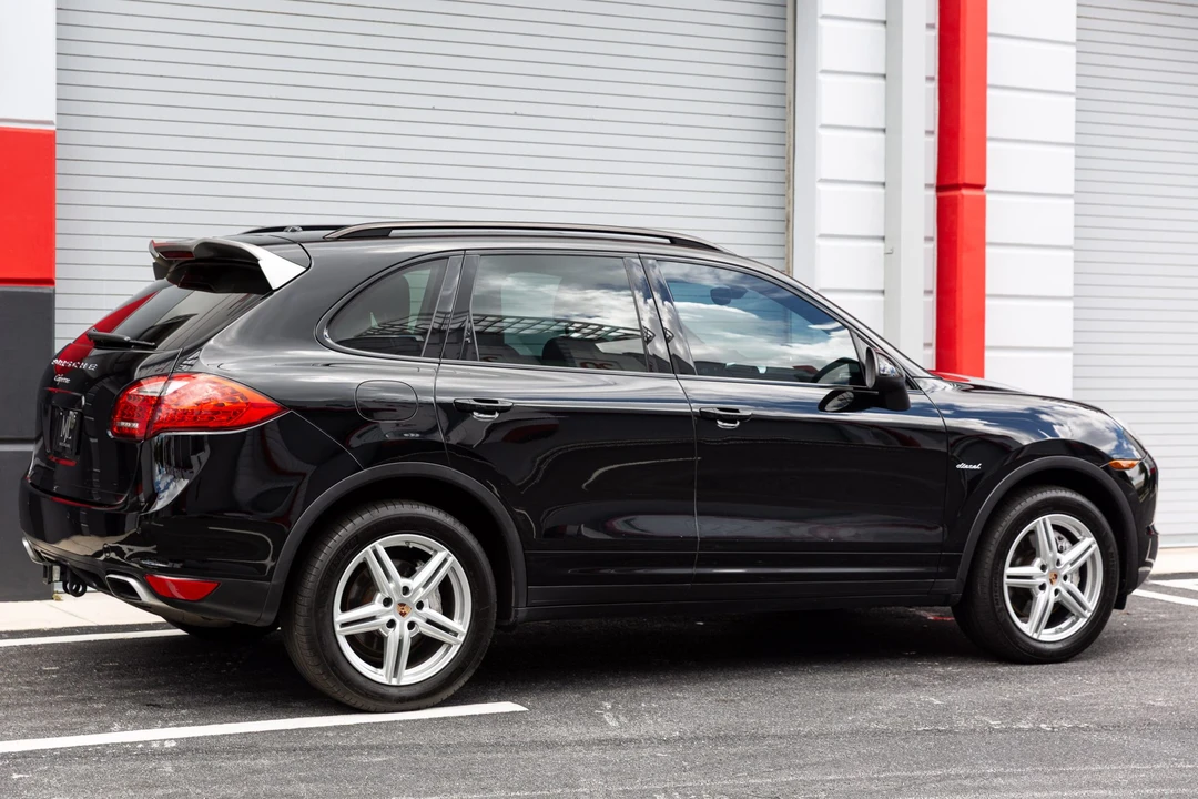 2014 Porsche 958 Cayenne Diesel - Image 25 of 31