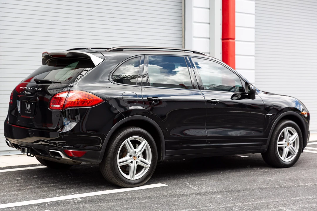 2014 Porsche 958 Cayenne Diesel - Image 24 of 31