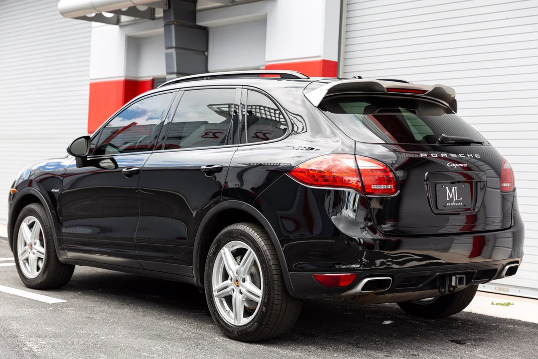 2014 Porsche 958 Cayenne Diesel - Image 14 of 31
