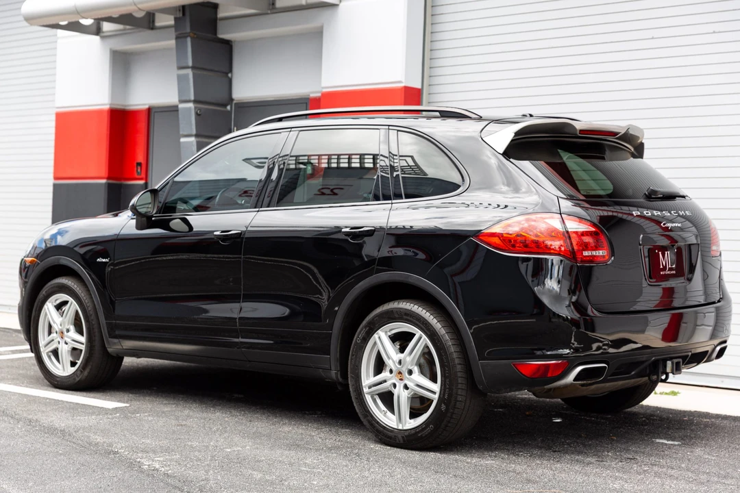 2014 Porsche 958 Cayenne Diesel - Image 13 of 31