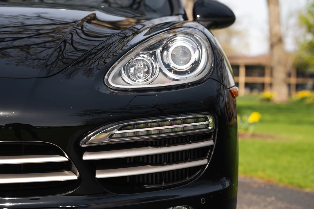 2014 Porsche 958 Cayenne Diesel - Image 30 of 31