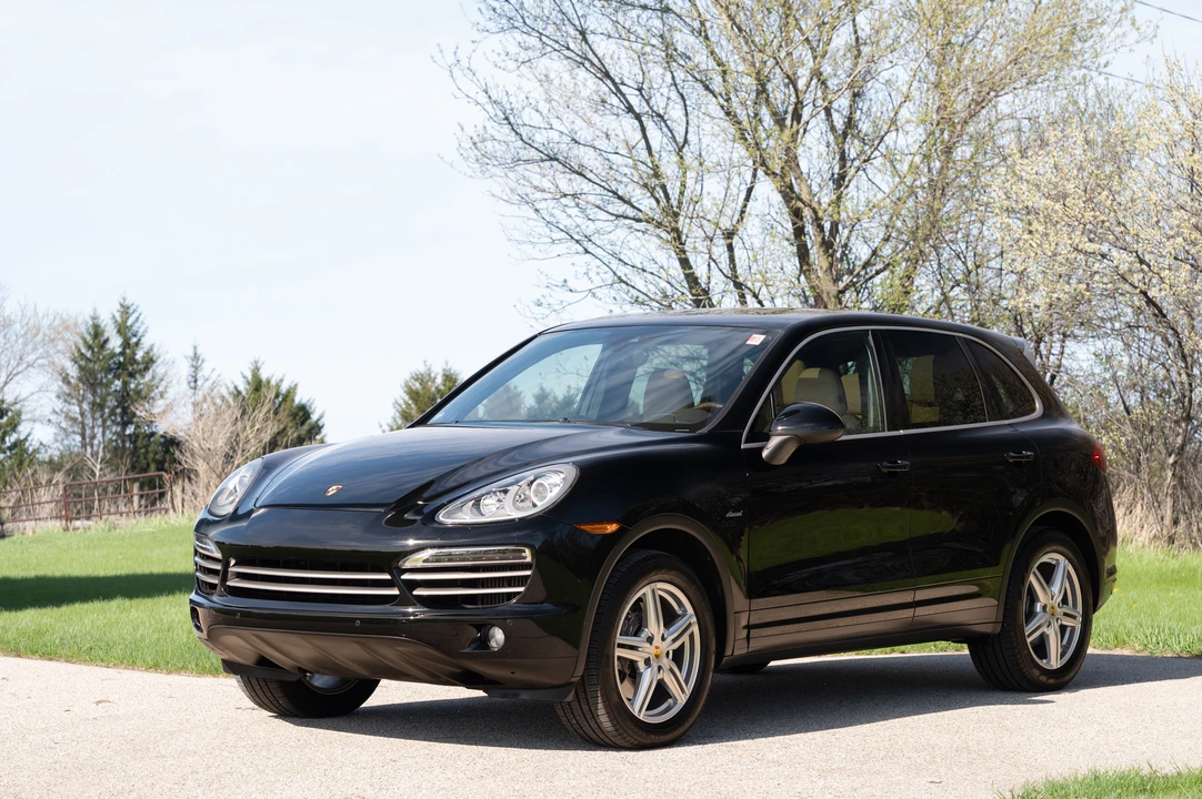 2014 Porsche 958 Cayenne Diesel - Image 2 of 31