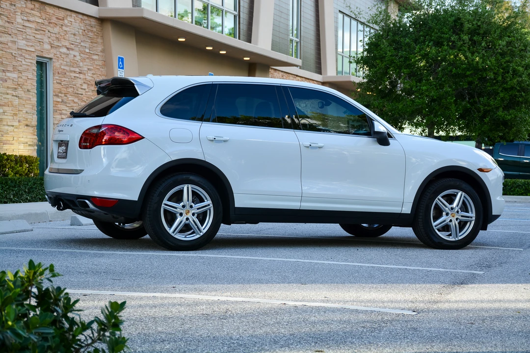 2014 Porsche 958 Cayenne Diesel - Image 12 of 31