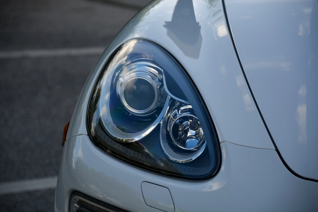 2014 Porsche 958 Cayenne Diesel - Image 25 of 31