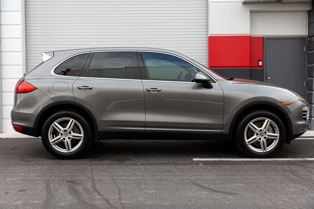2014 Porsche 958 Cayenne Diesel - Image 10 of 31