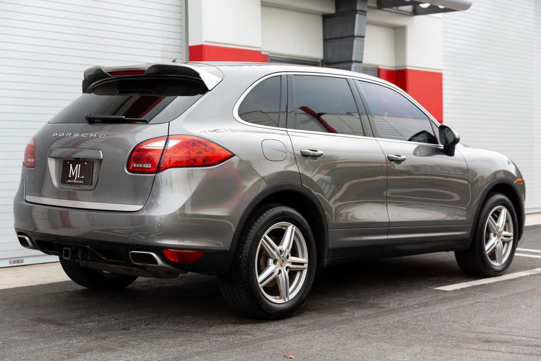 2014 Porsche 958 Cayenne Diesel - Image 14 of 31