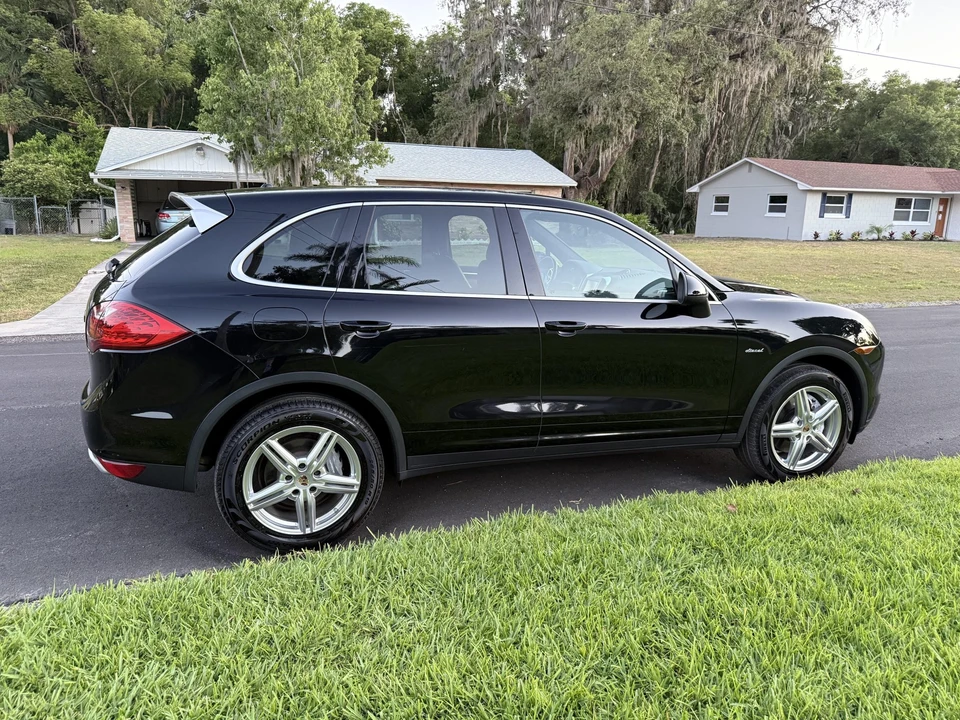 2014 Porsche 958 Cayenne Diesel - Image 26 of 31