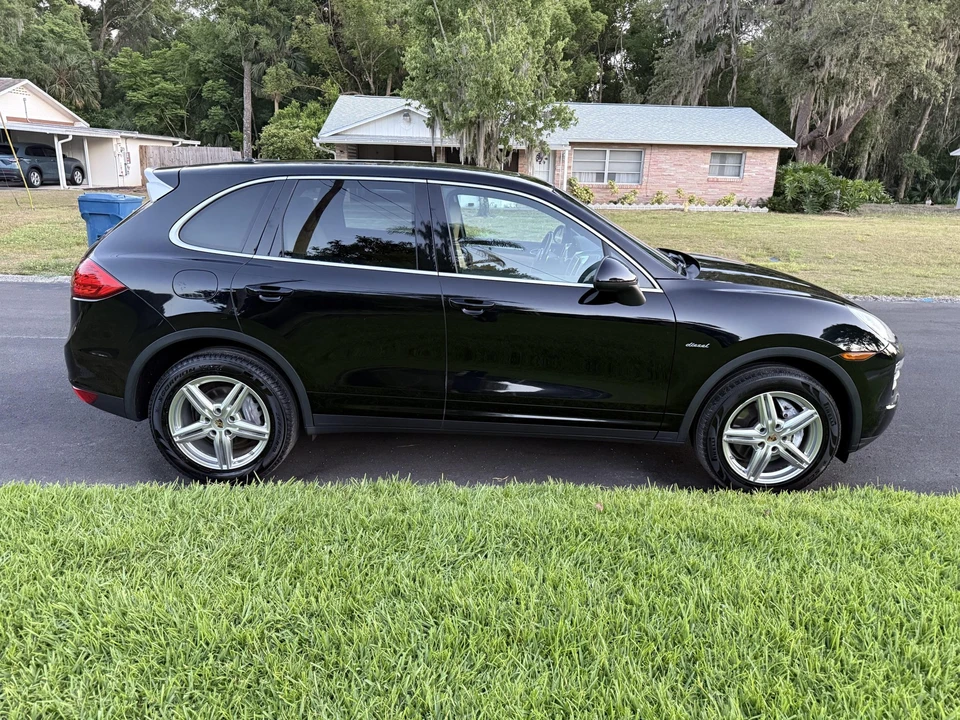 2014 Porsche 958 Cayenne Diesel - Image 25 of 31