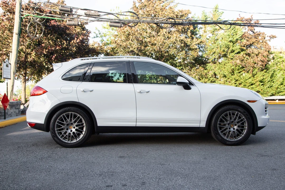 2014 Porsche 958 Cayenne Diesel - Image 19 of 31